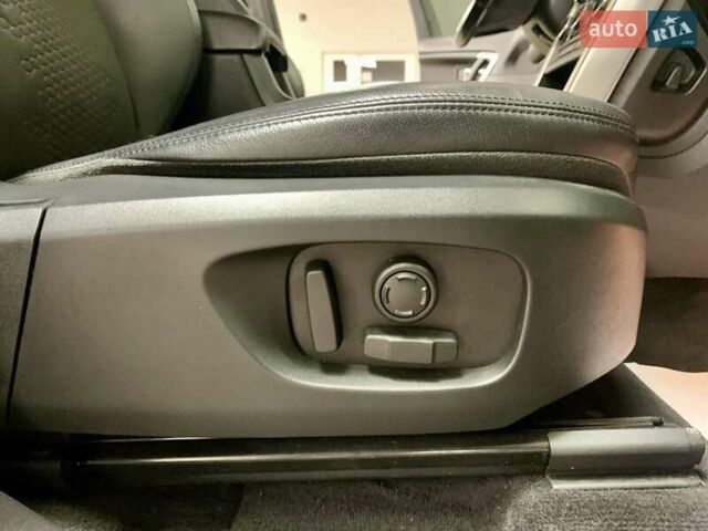 Черный Ленд Ровер Discovery Sport, объемом двигателя 2 л и пробегом 172 тыс. км за 17500 $, фото 29 на Automoto.ua