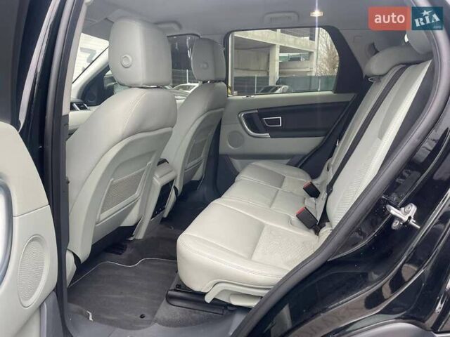 Черный Ленд Ровер Discovery Sport, объемом двигателя 2 л и пробегом 73 тыс. км за 18500 $, фото 8 на Automoto.ua