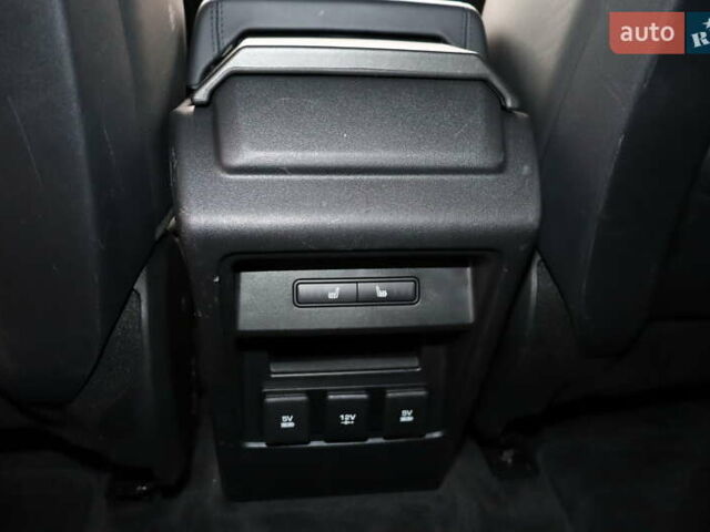 Черный Ленд Ровер Discovery Sport, объемом двигателя 2 л и пробегом 92 тыс. км за 20900 $, фото 35 на Automoto.ua