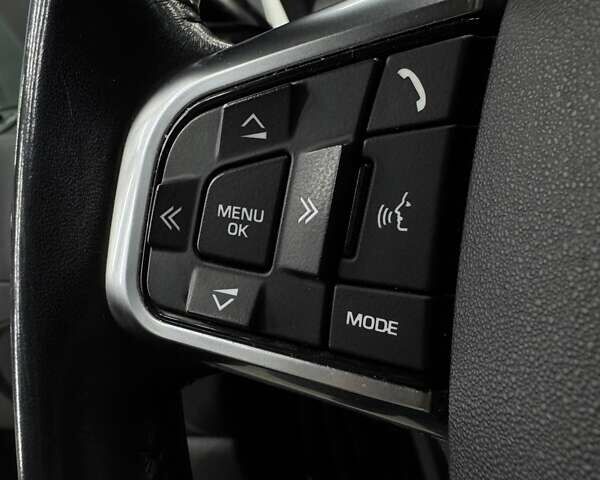 Черный Ленд Ровер Discovery Sport, объемом двигателя 2 л и пробегом 72 тыс. км за 17999 $, фото 41 на Automoto.ua