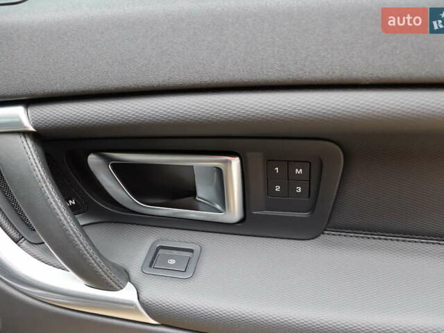 Черный Ленд Ровер Discovery Sport, объемом двигателя 2 л и пробегом 92 тыс. км за 20900 $, фото 45 на Automoto.ua