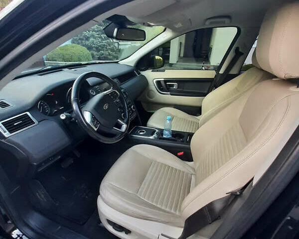 Черный Ленд Ровер Discovery Sport, объемом двигателя 2 л и пробегом 122 тыс. км за 22500 $, фото 10 на Automoto.ua