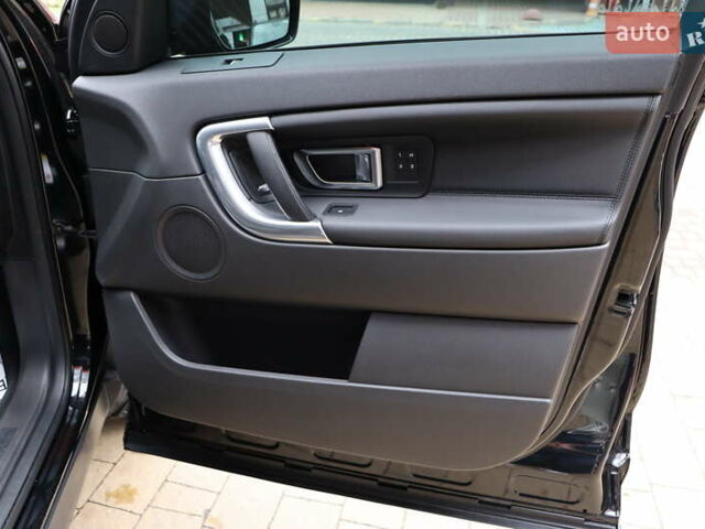 Черный Ленд Ровер Discovery Sport, объемом двигателя 2 л и пробегом 92 тыс. км за 20900 $, фото 44 на Automoto.ua