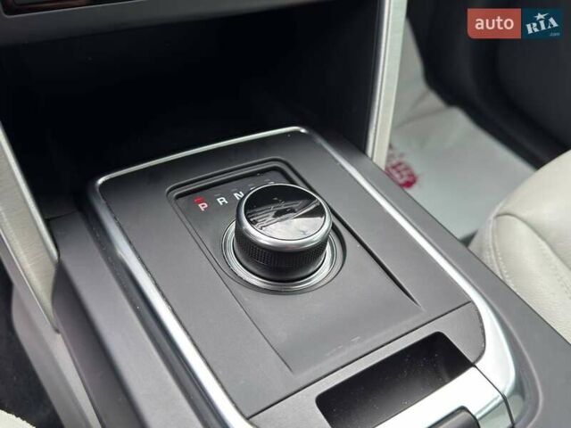 Чорний Ленд Ровер Discovery Sport, об'ємом двигуна 2 л та пробігом 189 тис. км за 17999 $, фото 11 на Automoto.ua