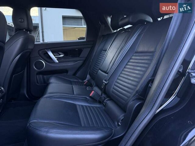 Черный Ленд Ровер Discovery Sport, объемом двигателя 2 л и пробегом 156 тыс. км за 20799 $, фото 47 на Automoto.ua