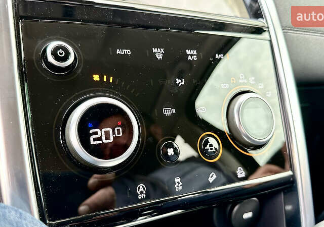 Черный Ленд Ровер Discovery Sport, объемом двигателя 2 л и пробегом 46 тыс. км за 33500 $, фото 49 на Automoto.ua