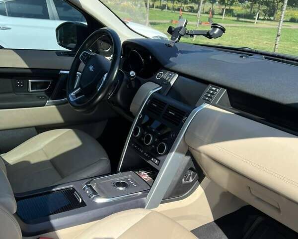 Черный Ленд Ровер Discovery Sport, объемом двигателя 2 л и пробегом 81 тыс. км за 22900 $, фото 36 на Automoto.ua
