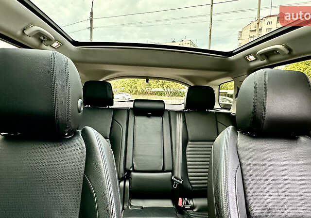 Черный Ленд Ровер Discovery Sport, объемом двигателя 2 л и пробегом 46 тыс. км за 33500 $, фото 47 на Automoto.ua