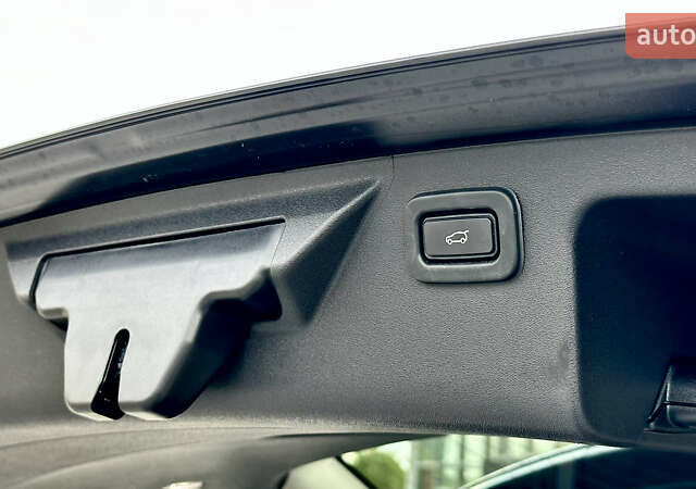 Черный Ленд Ровер Discovery Sport, объемом двигателя 2 л и пробегом 46 тыс. км за 33500 $, фото 50 на Automoto.ua