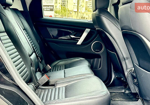 Черный Ленд Ровер Discovery Sport, объемом двигателя 2 л и пробегом 46 тыс. км за 33500 $, фото 34 на Automoto.ua