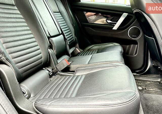 Черный Ленд Ровер Discovery Sport, объемом двигателя 2 л и пробегом 46 тыс. км за 33500 $, фото 33 на Automoto.ua