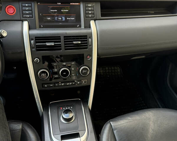 Черный Ленд Ровер Discovery Sport, объемом двигателя 2 л и пробегом 81 тыс. км за 20990 $, фото 11 на Automoto.ua