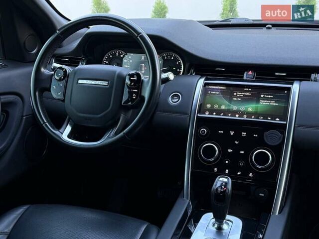 Черный Ленд Ровер Discovery Sport, объемом двигателя 2 л и пробегом 156 тыс. км за 20799 $, фото 31 на Automoto.ua
