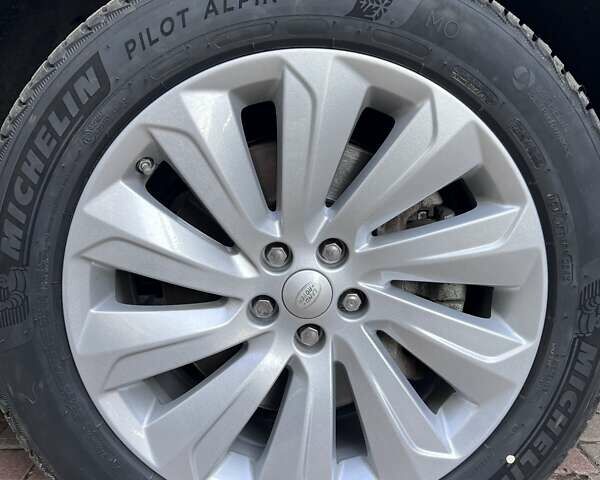 Чорний Ленд Ровер Discovery Sport, об'ємом двигуна 2 л та пробігом 76 тис. км за 37000 $, фото 37 на Automoto.ua