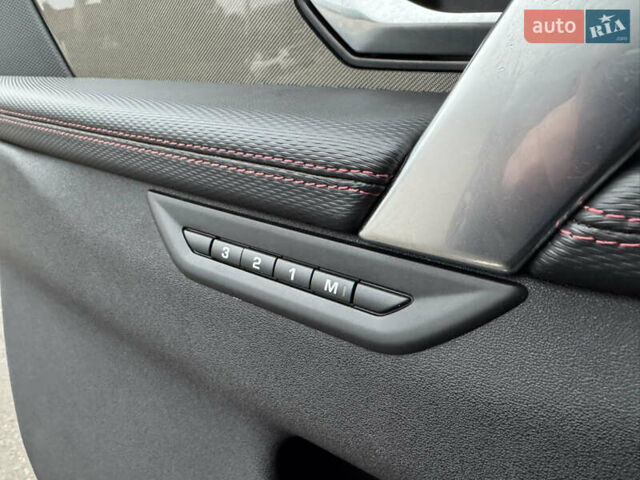 Черный Ленд Ровер Discovery Sport, объемом двигателя 2 л и пробегом 65 тыс. км за 26999 $, фото 12 на Automoto.ua