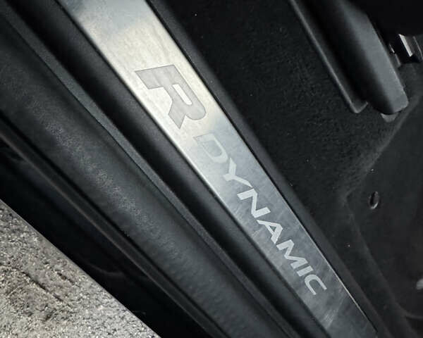 Черный Ленд Ровер Discovery Sport, объемом двигателя 2 л и пробегом 65 тыс. км за 26999 $, фото 34 на Automoto.ua