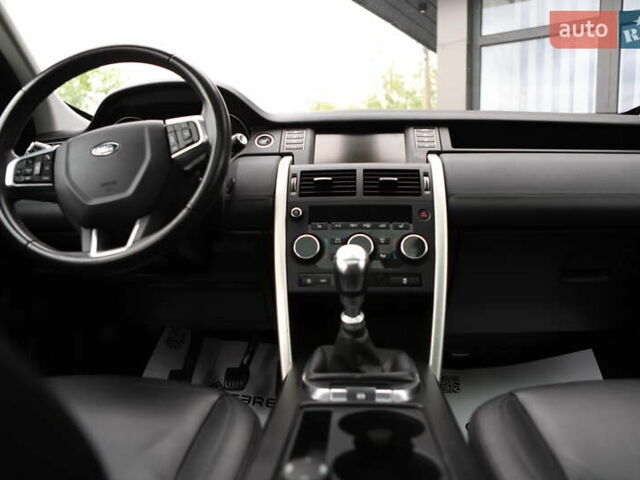 Черный Ленд Ровер Discovery Sport, объемом двигателя 2 л и пробегом 142 тыс. км за 23899 $, фото 129 на Automoto.ua