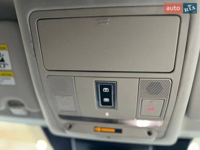 Черный Ленд Ровер Discovery Sport, объемом двигателя 2 л и пробегом 15 тыс. км за 33000 $, фото 38 на Automoto.ua