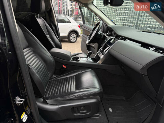 Черный Ленд Ровер Discovery Sport, объемом двигателя 2 л и пробегом 130 тыс. км за 35500 $, фото 15 на Automoto.ua