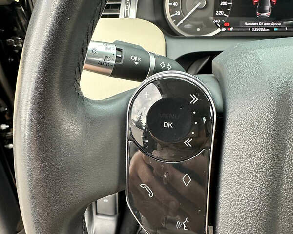 Ленд Ровер Discovery Sport 2020 в Киеве на Automoto.ua Черный Ленд Ровер Discovery Sport, объемом двигателя 2 л и пробегом 39 тыс. км за 34500 $, фото 54 на Automoto.ua