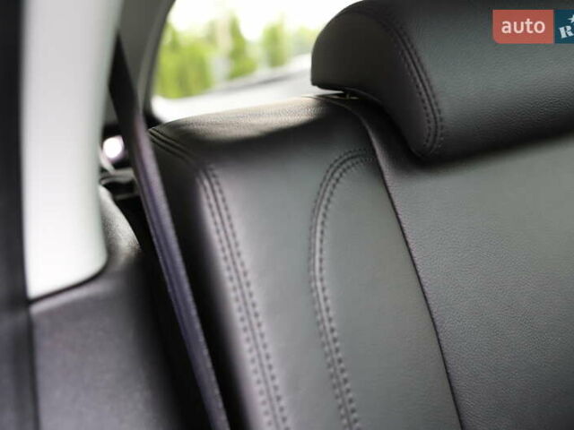 Черный Ленд Ровер Discovery Sport, объемом двигателя 2 л и пробегом 142 тыс. км за 23899 $, фото 154 на Automoto.ua