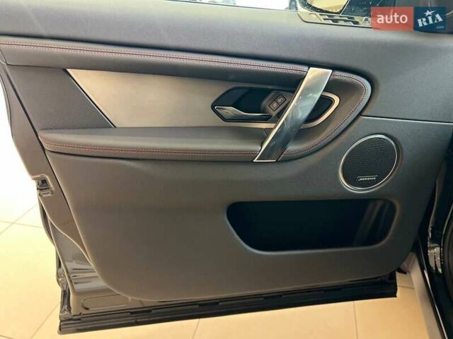 Черный Ленд Ровер Discovery Sport, объемом двигателя 2 л и пробегом 15 тыс. км за 33000 $, фото 12 на Automoto.ua