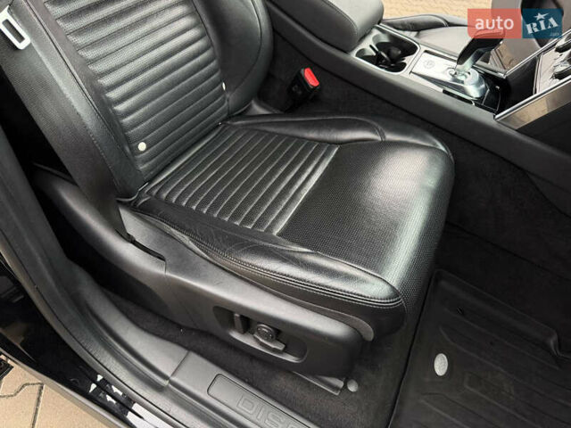Черный Ленд Ровер Discovery Sport, объемом двигателя 2 л и пробегом 130 тыс. км за 35500 $, фото 14 на Automoto.ua