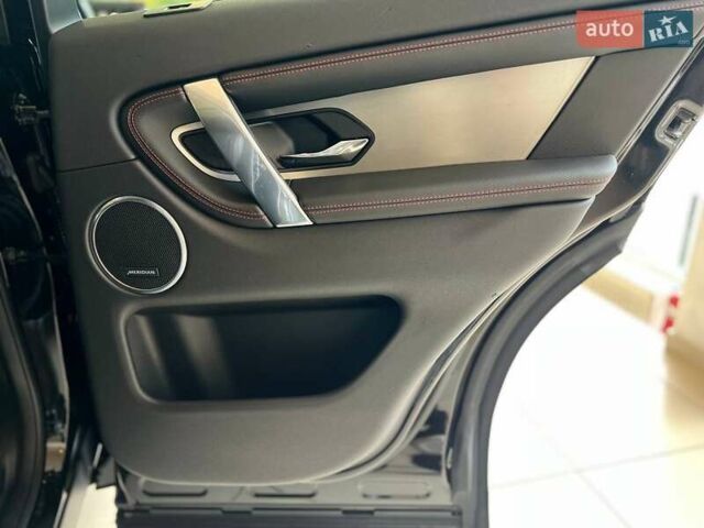 Черный Ленд Ровер Discovery Sport, объемом двигателя 2 л и пробегом 15 тыс. км за 33000 $, фото 28 на Automoto.ua