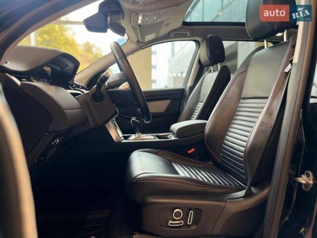 Черный Ленд Ровер Discovery Sport, объемом двигателя 2 л и пробегом 15 тыс. км за 33000 $, фото 14 на Automoto.ua