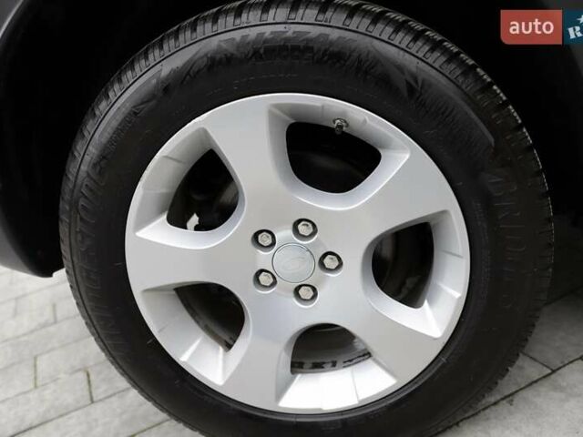 Черный Ленд Ровер Discovery Sport, объемом двигателя 2 л и пробегом 142 тыс. км за 23899 $, фото 82 на Automoto.ua