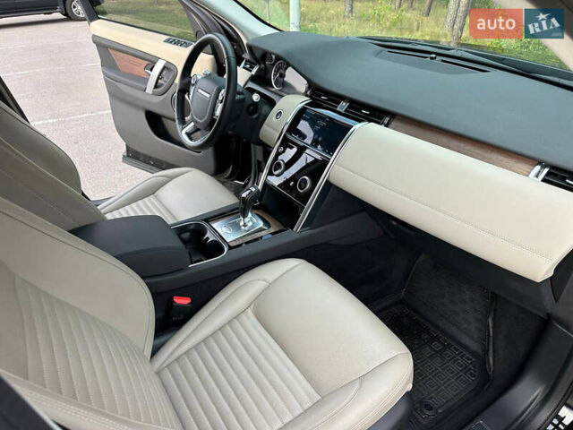 Ленд Ровер Discovery Sport 2020 в Киеве на Automoto.ua Черный Ленд Ровер Discovery Sport, объемом двигателя 2 л и пробегом 39 тыс. км за 34500 $, фото 61 на Automoto.ua