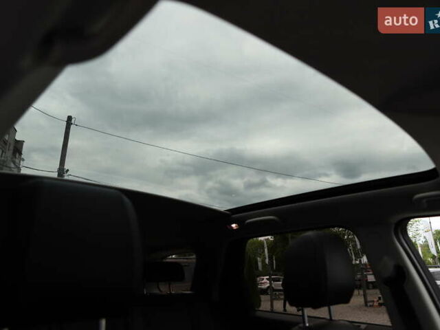 Черный Ленд Ровер Discovery Sport, объемом двигателя 2 л и пробегом 142 тыс. км за 23899 $, фото 145 на Automoto.ua