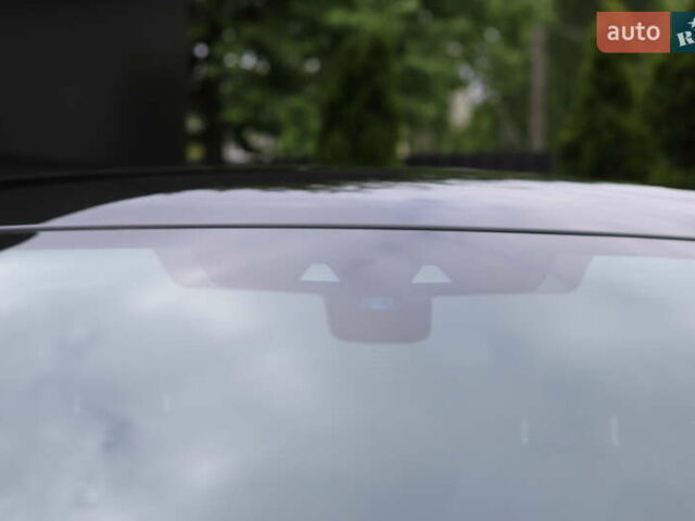 Черный Ленд Ровер Discovery Sport, объемом двигателя 2 л и пробегом 142 тыс. км за 23899 $, фото 28 на Automoto.ua