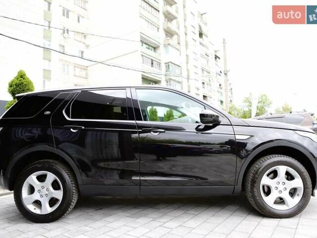Черный Ленд Ровер Discovery Sport, объемом двигателя 2 л и пробегом 142 тыс. км за 23899 $, фото 3 на Automoto.ua