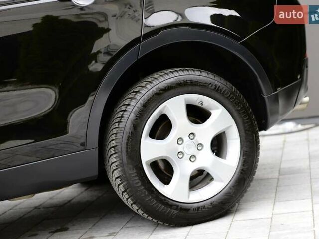 Черный Ленд Ровер Discovery Sport, объемом двигателя 2 л и пробегом 142 тыс. км за 23899 $, фото 12 на Automoto.ua