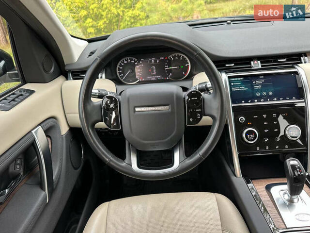 Ленд Ровер Discovery Sport 2020 в Киеве на Automoto.ua Черный Ленд Ровер Discovery Sport, объемом двигателя 2 л и пробегом 39 тыс. км за 34500 $, фото 65 на Automoto.ua