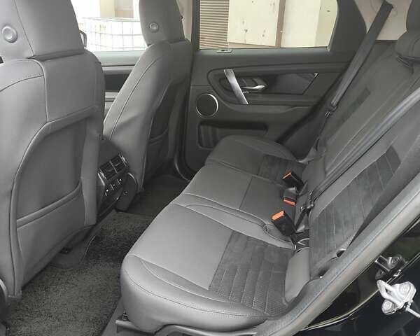Черный Ленд Ровер Discovery Sport, объемом двигателя 2 л и пробегом 81 тыс. км за 20900 $, фото 17 на Automoto.ua
