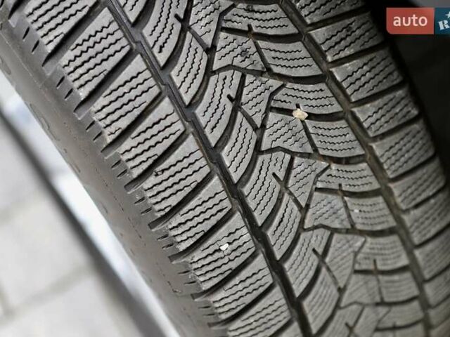 Черный Ленд Ровер Discovery Sport, объемом двигателя 2 л и пробегом 142 тыс. км за 23899 $, фото 22 на Automoto.ua