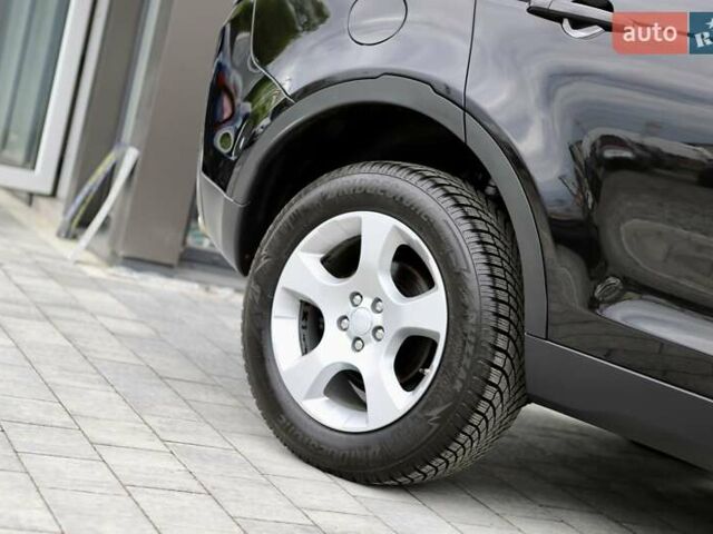 Черный Ленд Ровер Discovery Sport, объемом двигателя 2 л и пробегом 142 тыс. км за 23899 $, фото 42 на Automoto.ua