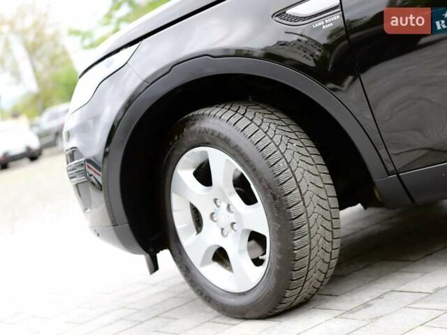 Черный Ленд Ровер Discovery Sport, объемом двигателя 2 л и пробегом 142 тыс. км за 23899 $, фото 11 на Automoto.ua