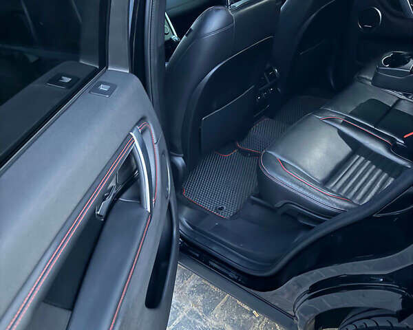 Чорний Ленд Ровер Discovery Sport, об'ємом двигуна 2 л та пробігом 59 тис. км за 32500 $, фото 4 на Automoto.ua