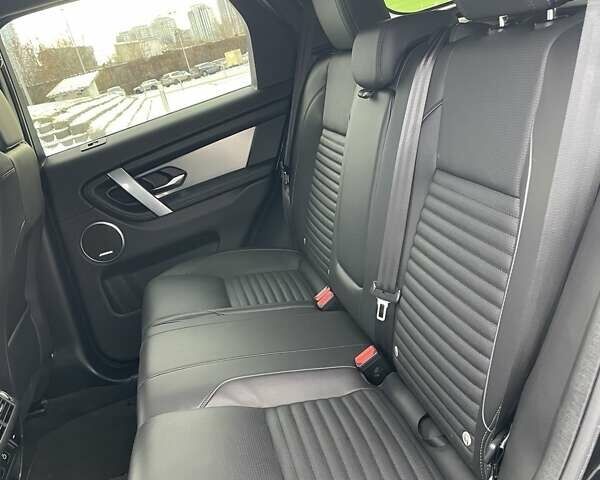 Черный Ленд Ровер Discovery Sport, объемом двигателя 2 л и пробегом 8 тыс. км за 51500 $, фото 17 на Automoto.ua