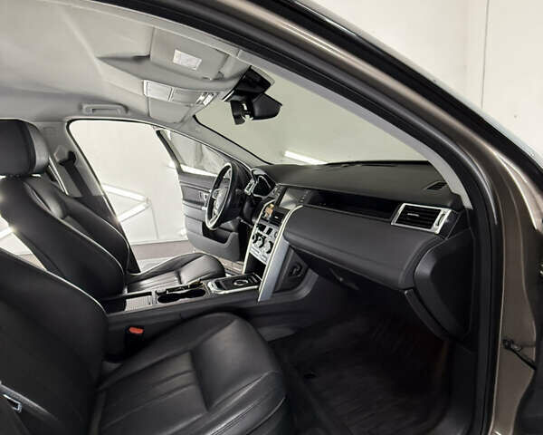 Коричневий Ленд Ровер Discovery Sport, об'ємом двигуна 2 л та пробігом 123 тис. км за 18999 $, фото 29 на Automoto.ua
