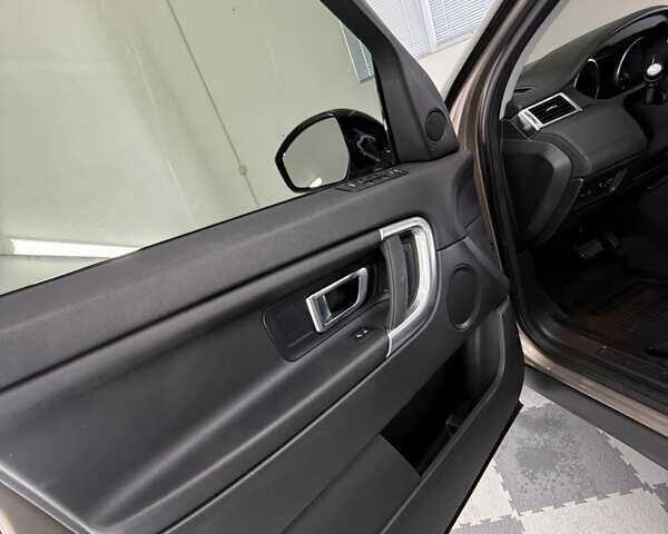 Коричневий Ленд Ровер Discovery Sport, об'ємом двигуна 2 л та пробігом 123 тис. км за 18999 $, фото 59 на Automoto.ua