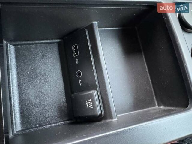 Коричневий Ленд Ровер Discovery Sport, об'ємом двигуна 2 л та пробігом 222 тис. км за 16700 $, фото 22 на Automoto.ua