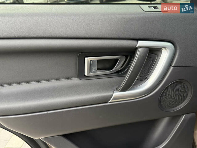 Ленд Ровер Discovery Sport 2016 в Львове на Automoto.ua Коричневый Ленд Ровер Discovery Sport, объемом двигателя 0 л и пробегом 181 тыс. км за 17500 $, фото 69 на Automoto.ua