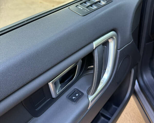 Коричневий Ленд Ровер Discovery Sport, об'ємом двигуна 2 л та пробігом 108 тис. км за 23000 $, фото 8 на Automoto.ua