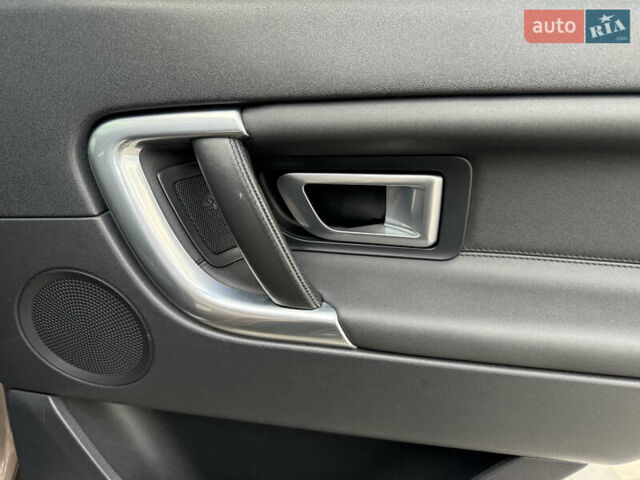 Ленд Ровер Discovery Sport 2016 в Львове на Automoto.ua Коричневый Ленд Ровер Discovery Sport, объемом двигателя 0 л и пробегом 181 тыс. км за 17500 $, фото 74 на Automoto.ua