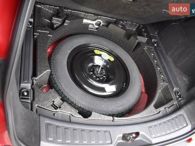 Красный Ленд Ровер Discovery Sport, объемом двигателя 2 л и пробегом 66 тыс. км за 20700 $, фото 14 на Automoto.ua