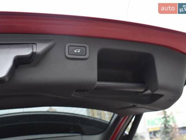 Красный Ленд Ровер Discovery Sport, объемом двигателя 2 л и пробегом 66 тыс. км за 20700 $, фото 13 на Automoto.ua